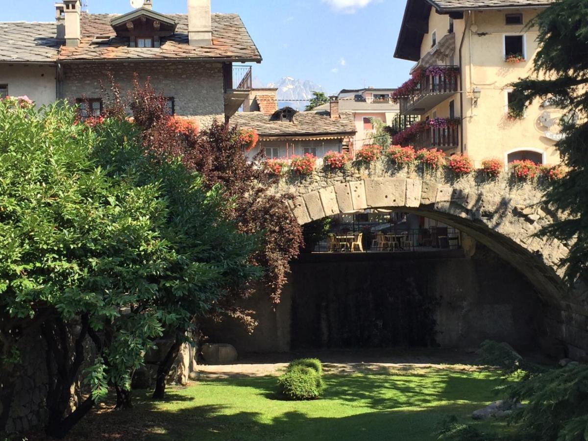 Apartamento A Casa Di Gio Aosta Exterior foto