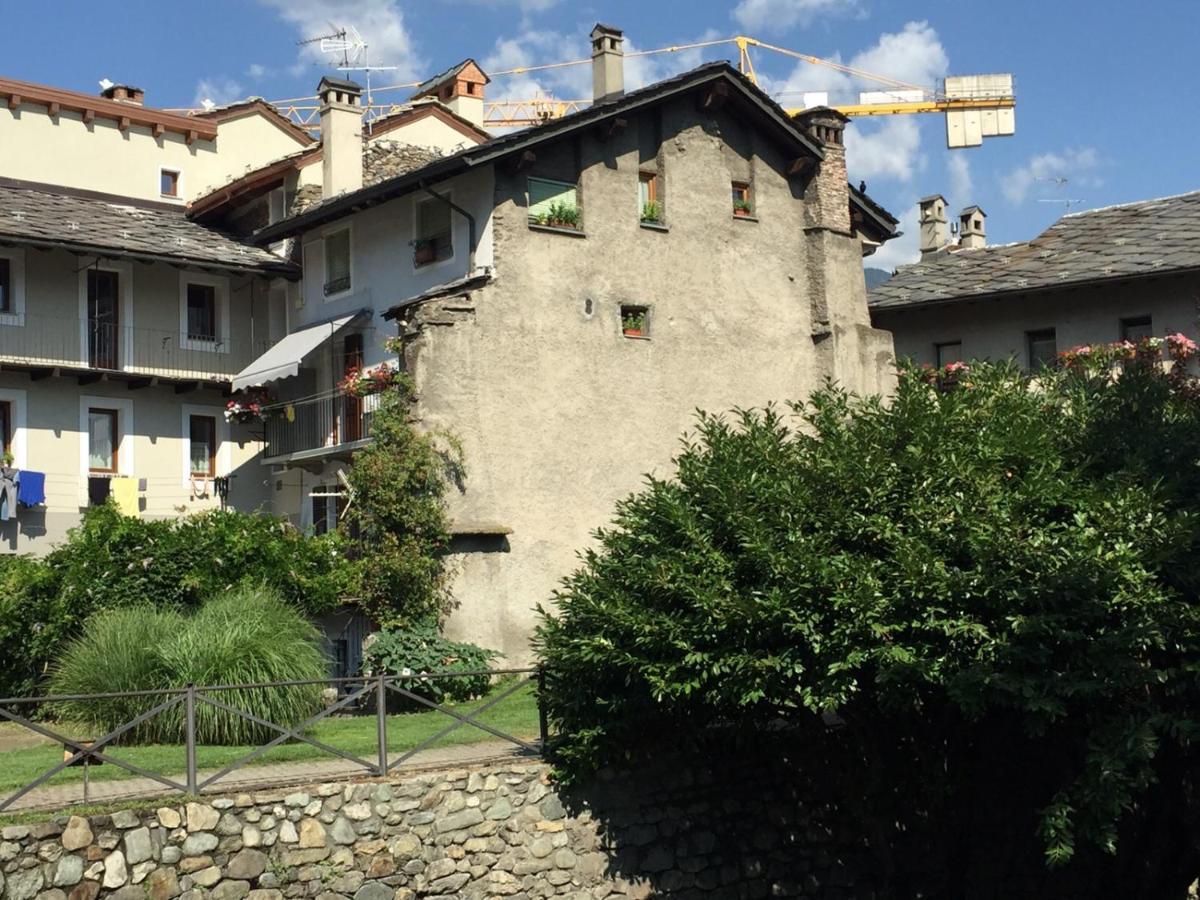 Apartamento A Casa Di Gio Aosta Exterior foto